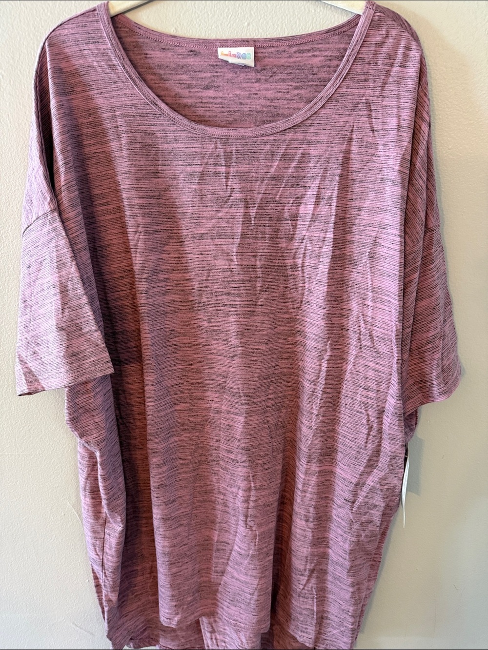 LuLaRoe Heathered Mauve Short Sleeve Scoop Neck Top